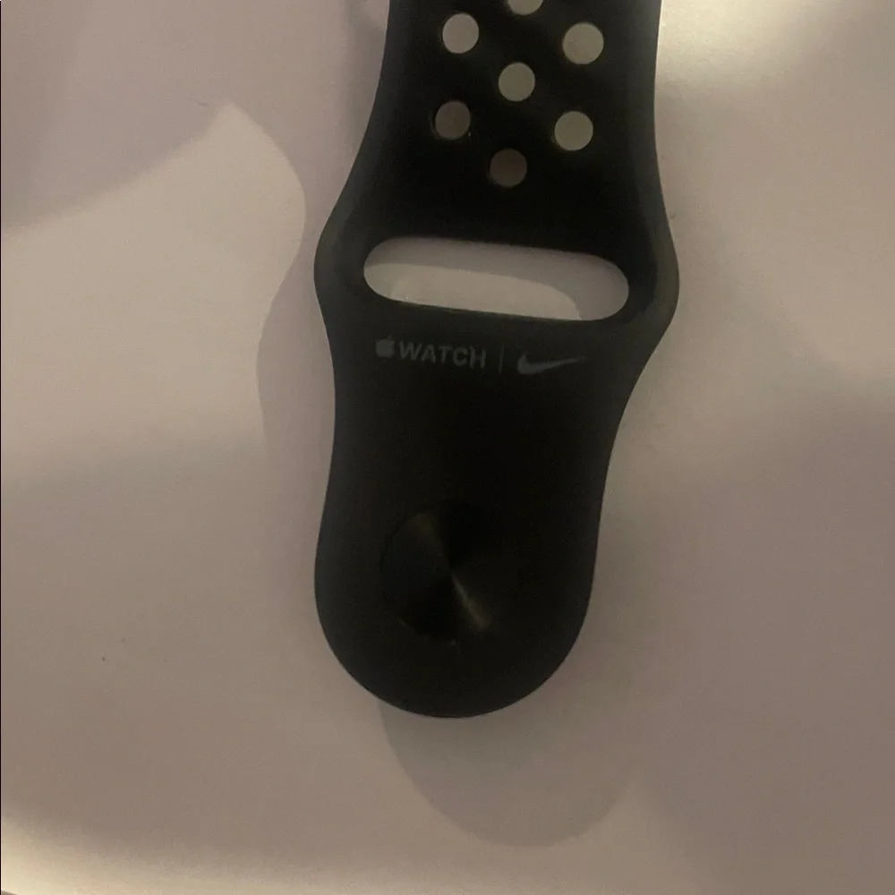 Apple Watch Series 4 40mm 16 GB Rose Gold w/ Black Nike Sports Band